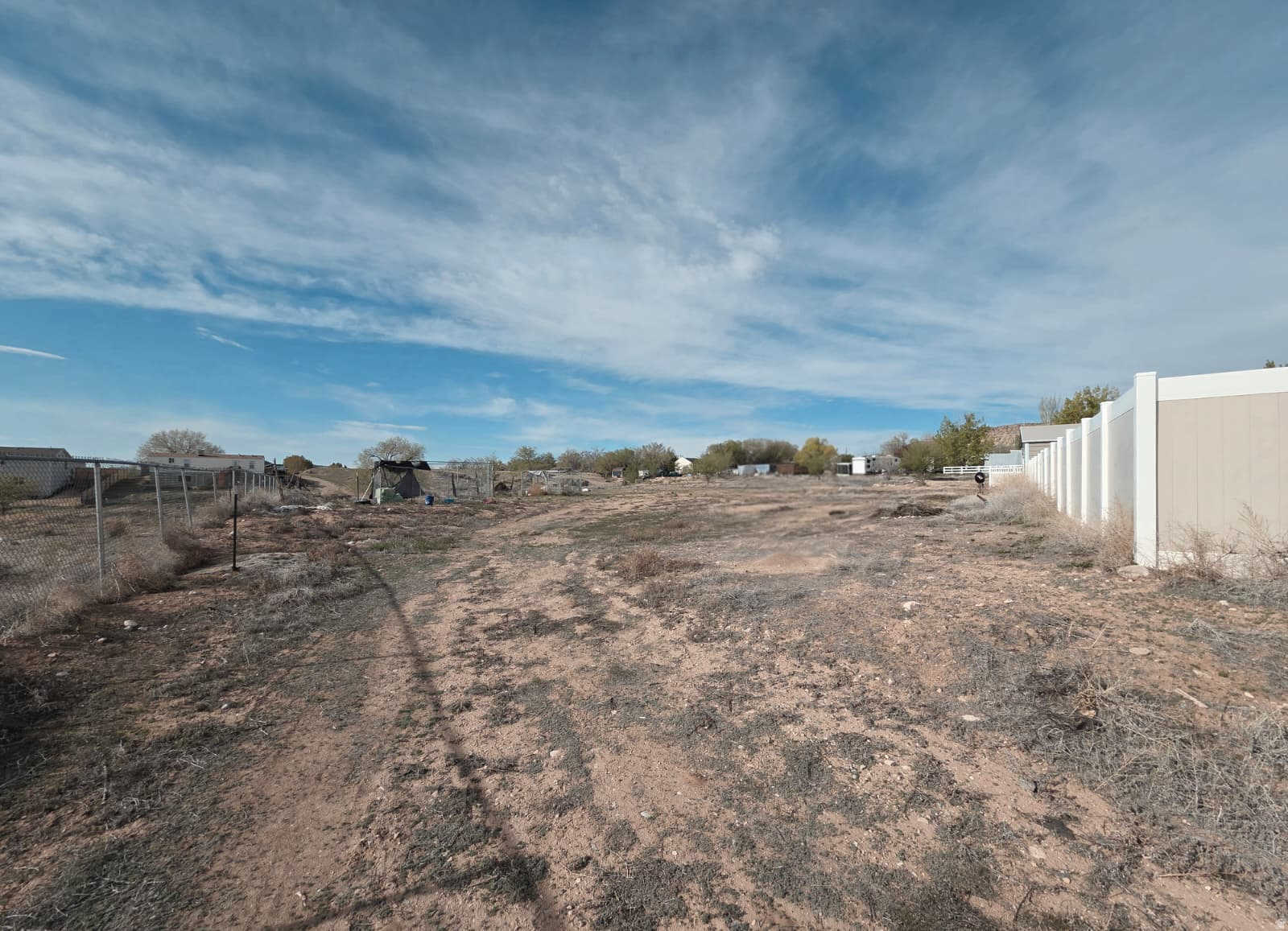 HILLSIDE HAVEN - Residential