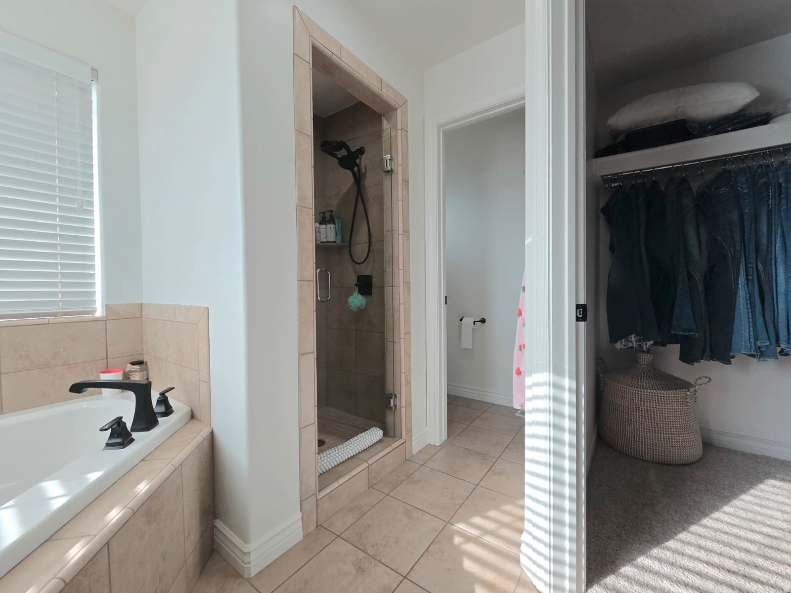 HILLSIDE HAVEN - Residential