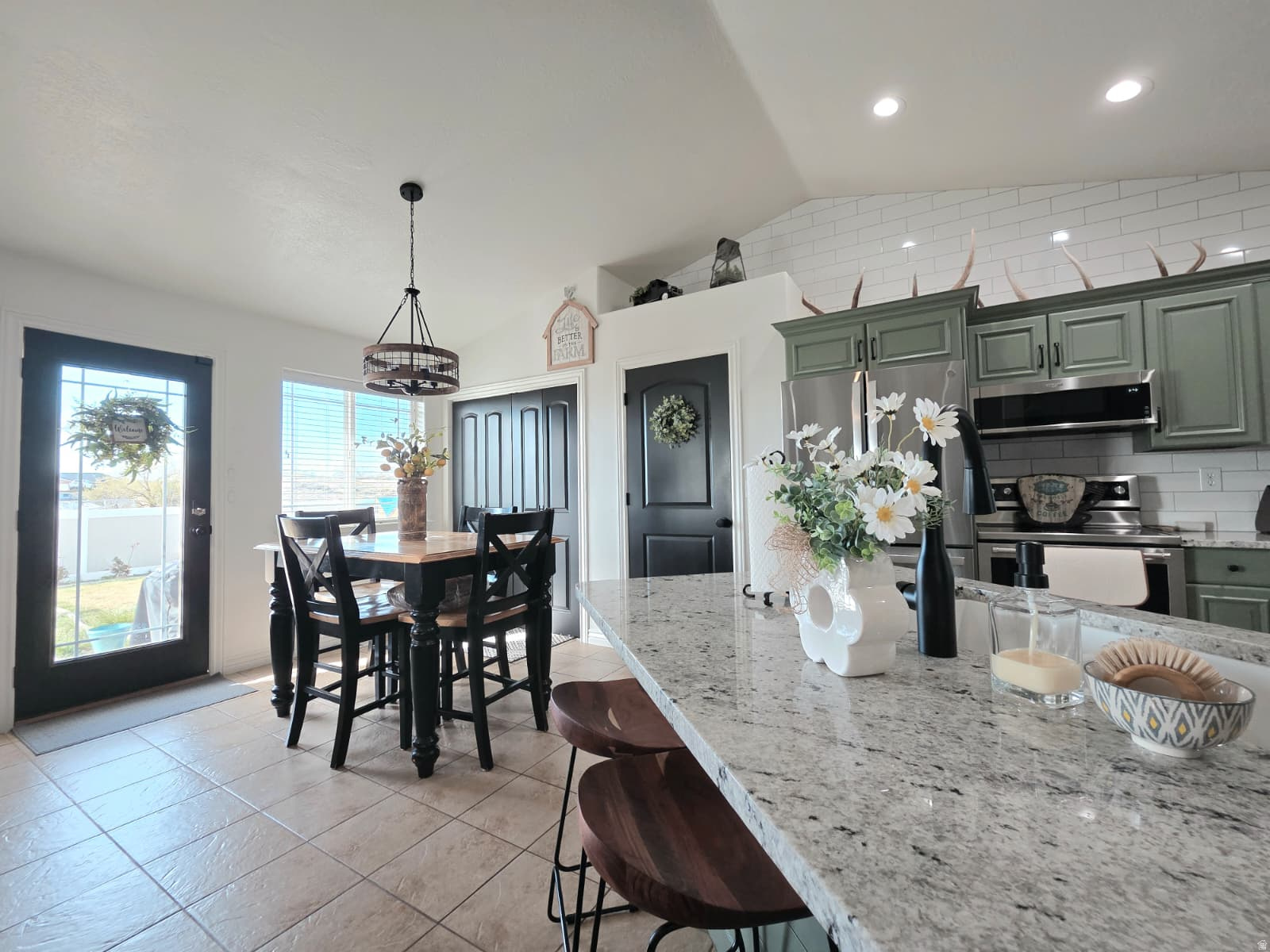 HILLSIDE HAVEN - Residential