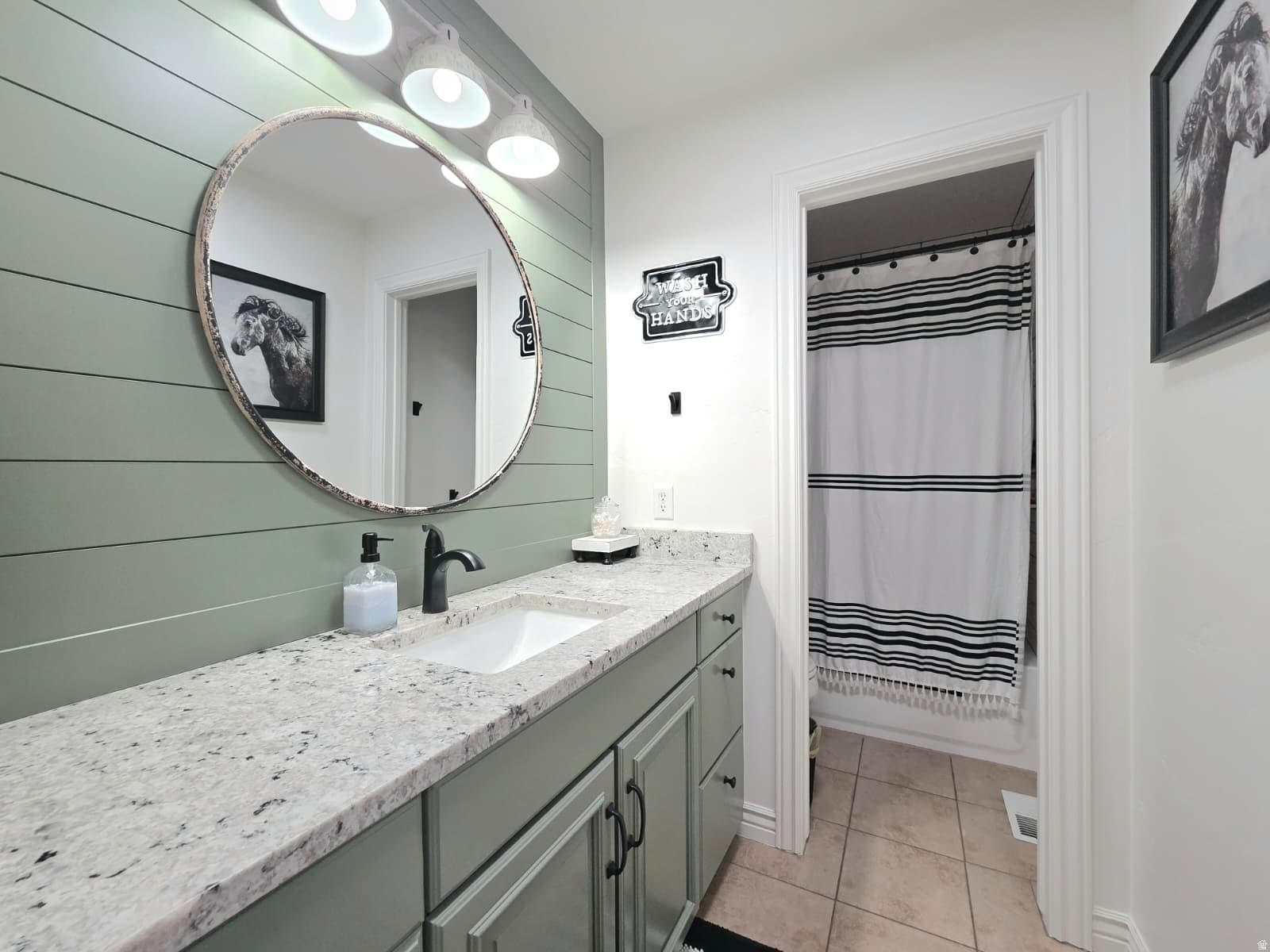 HILLSIDE HAVEN - Residential