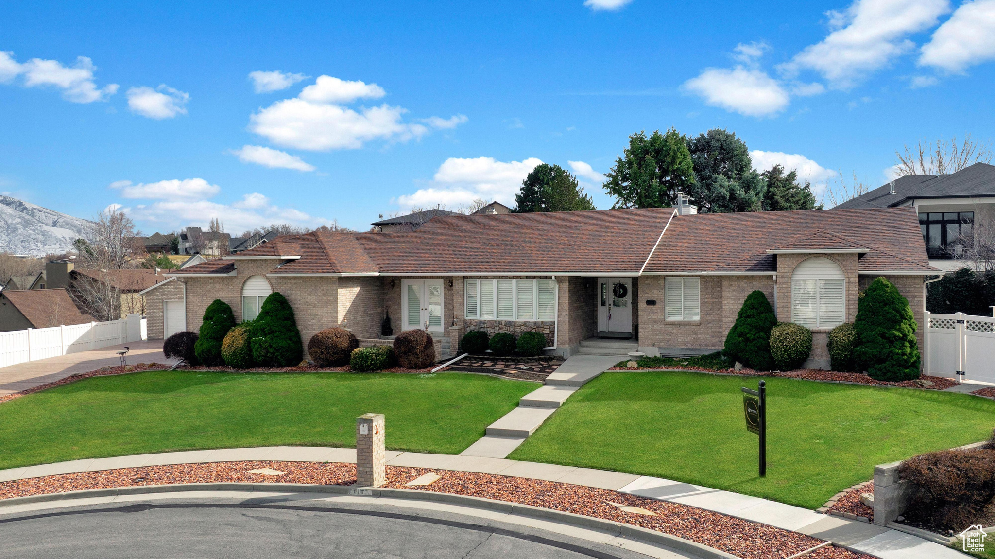 1117 W Chavez Cir, South Jordan, Utah image 2