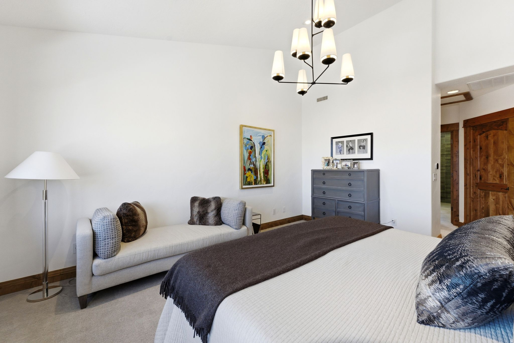 APRIL MOUNTAIN CONDOMINIUM - Residential