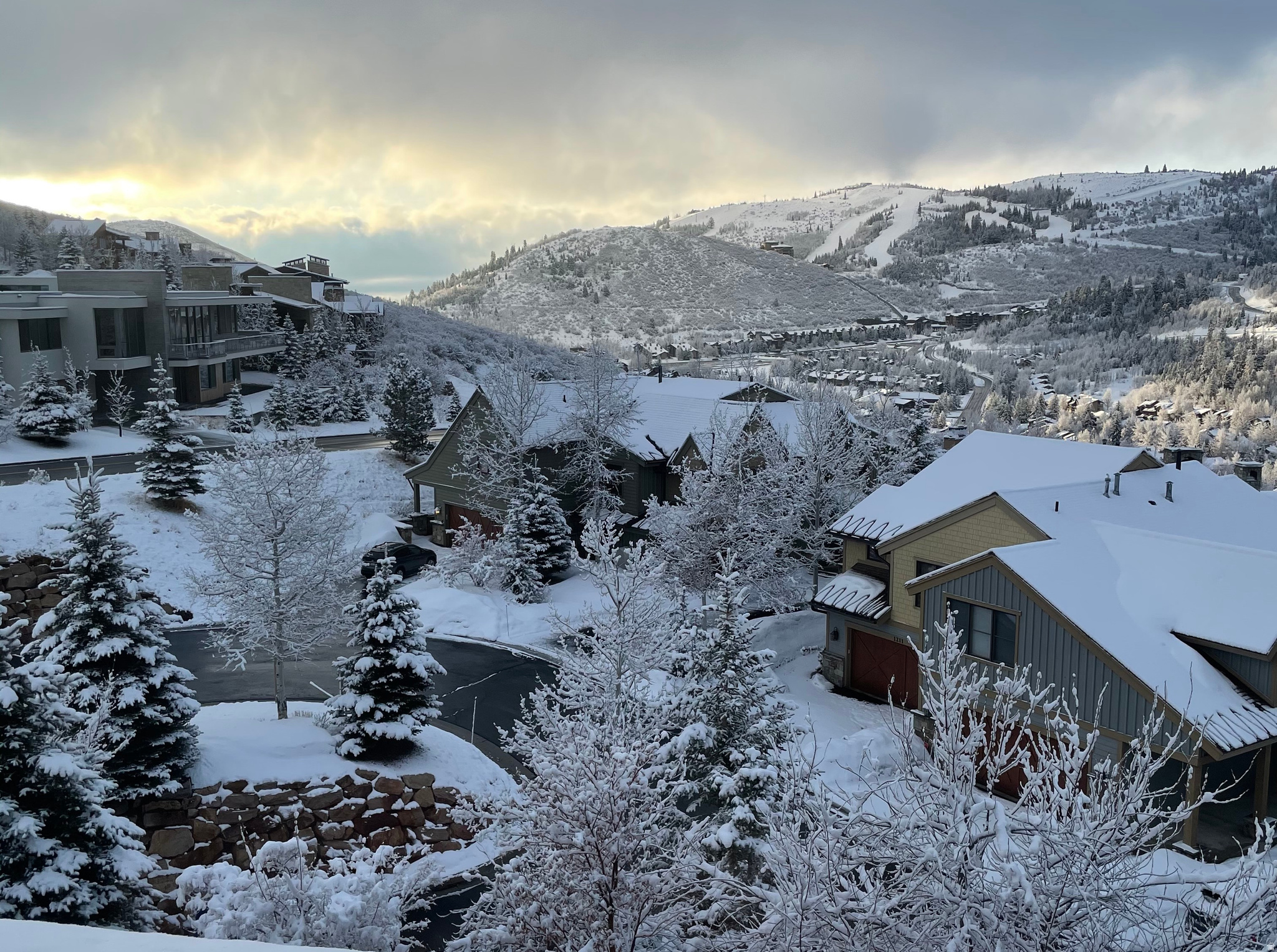 APRIL MOUNTAIN CONDOMINIUM - Residential