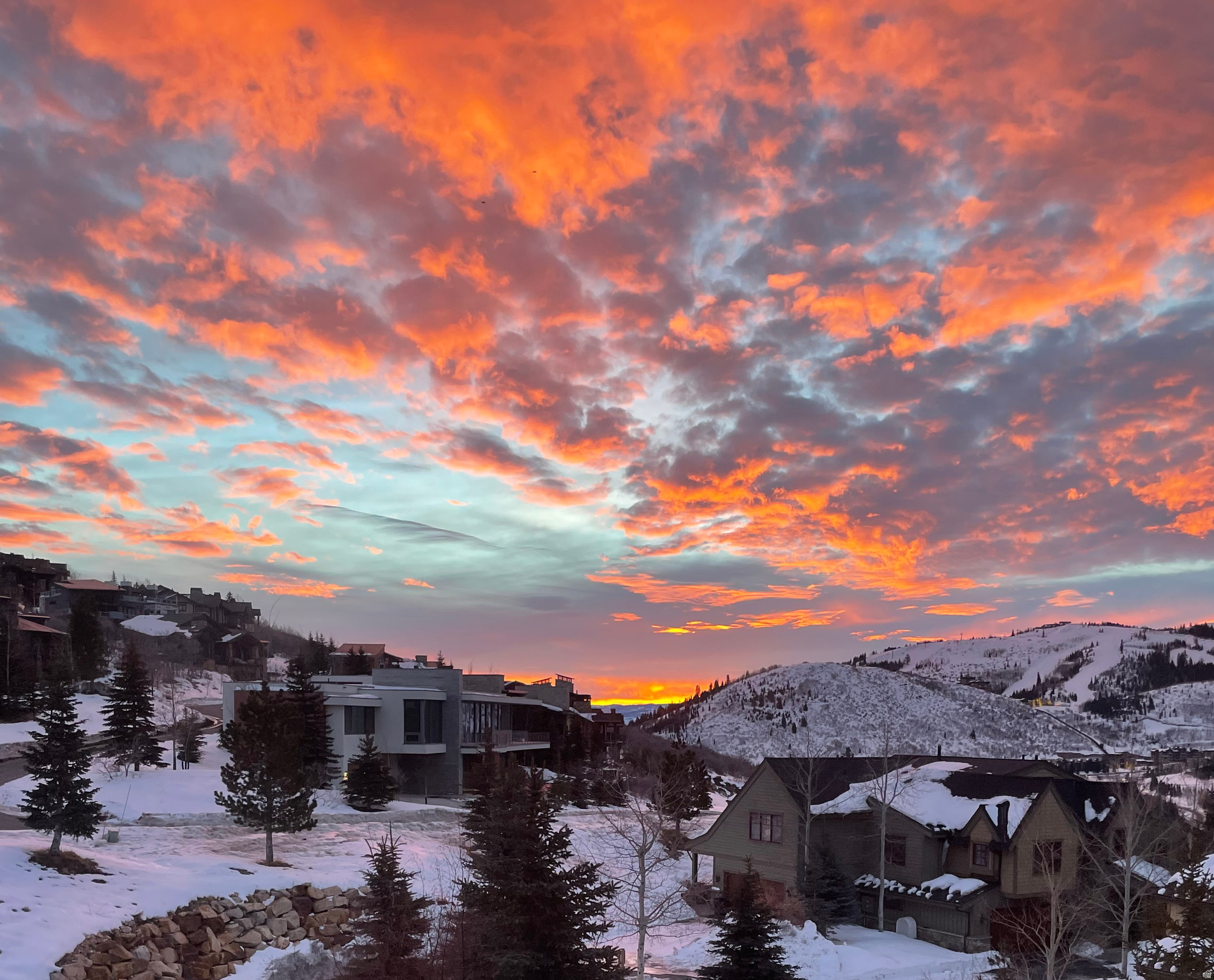 APRIL MOUNTAIN CONDOMINIUM - Residential