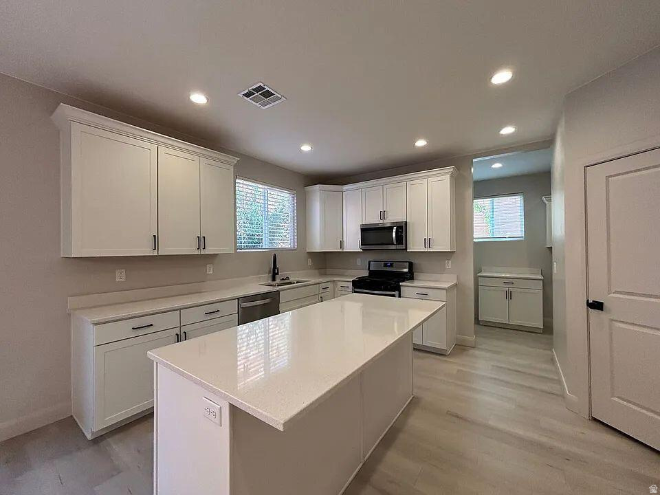 TWIN LAKES RESORT - Residential