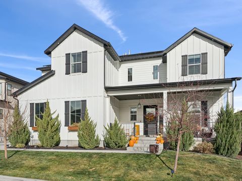 Photo of 4772 W THORNTREE LN, Herriman, UT 84096 (MLS # 2122867)