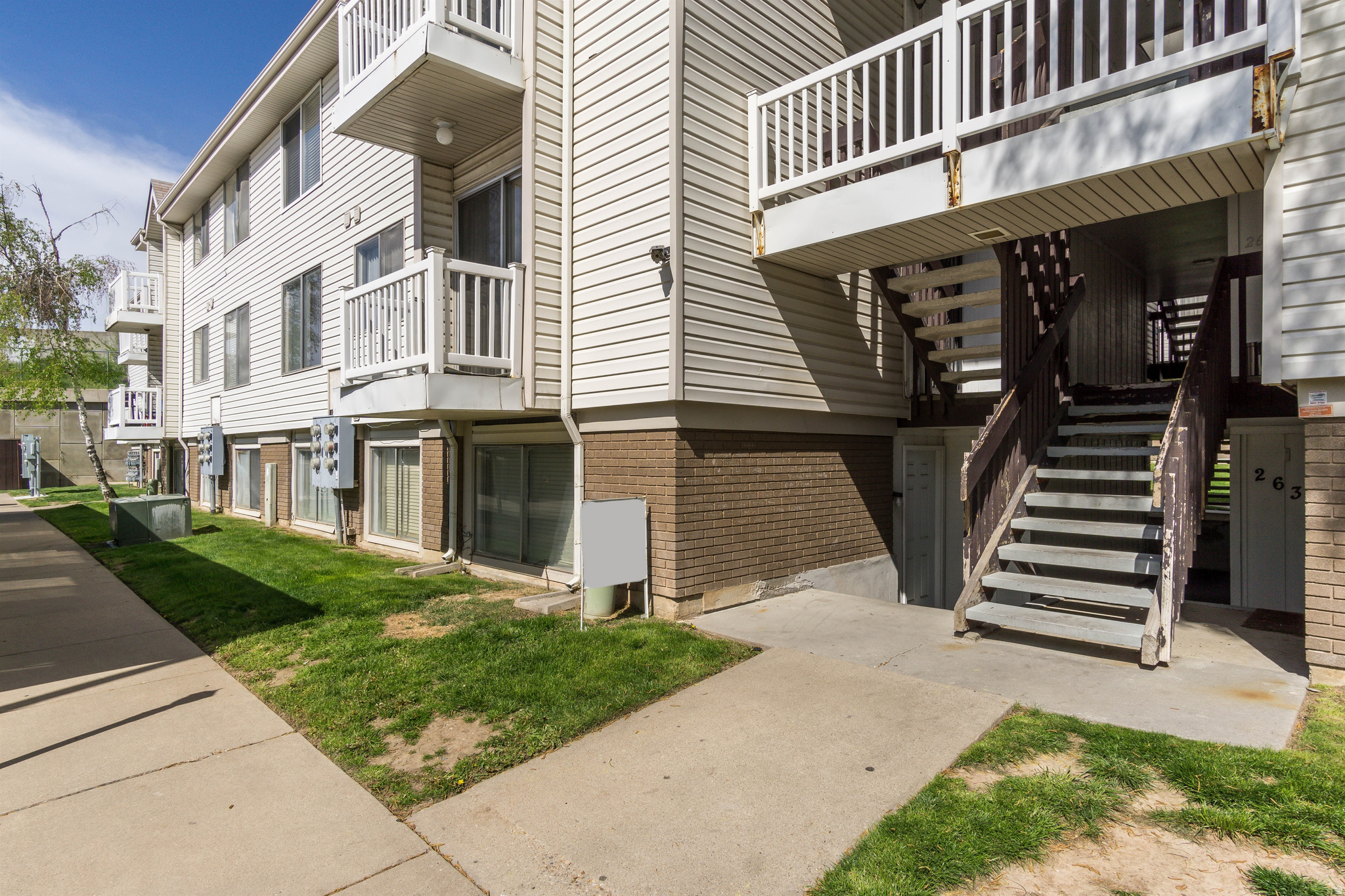 SHERWOOD OAKS CONDOMINIUMS - Residential