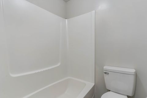 Tiny photo for 2632 W 5625 S, Roy, UT 84067 (MLS # 2138287)
