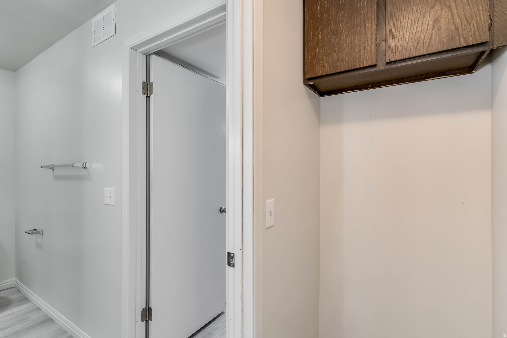 SHERWOOD OAKS CONDOMINIUMS - Residential