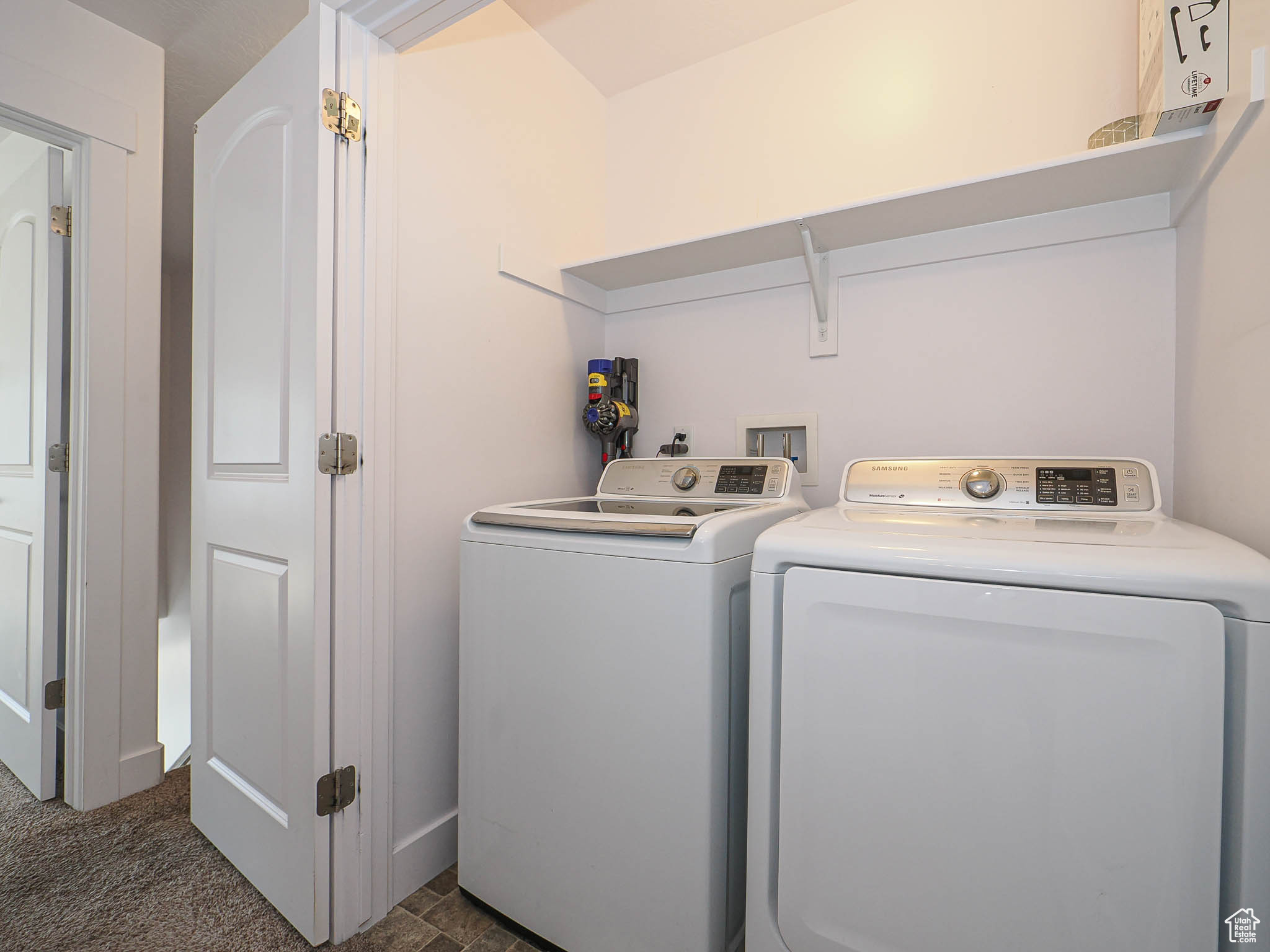 CARDON SQUARE - Residential