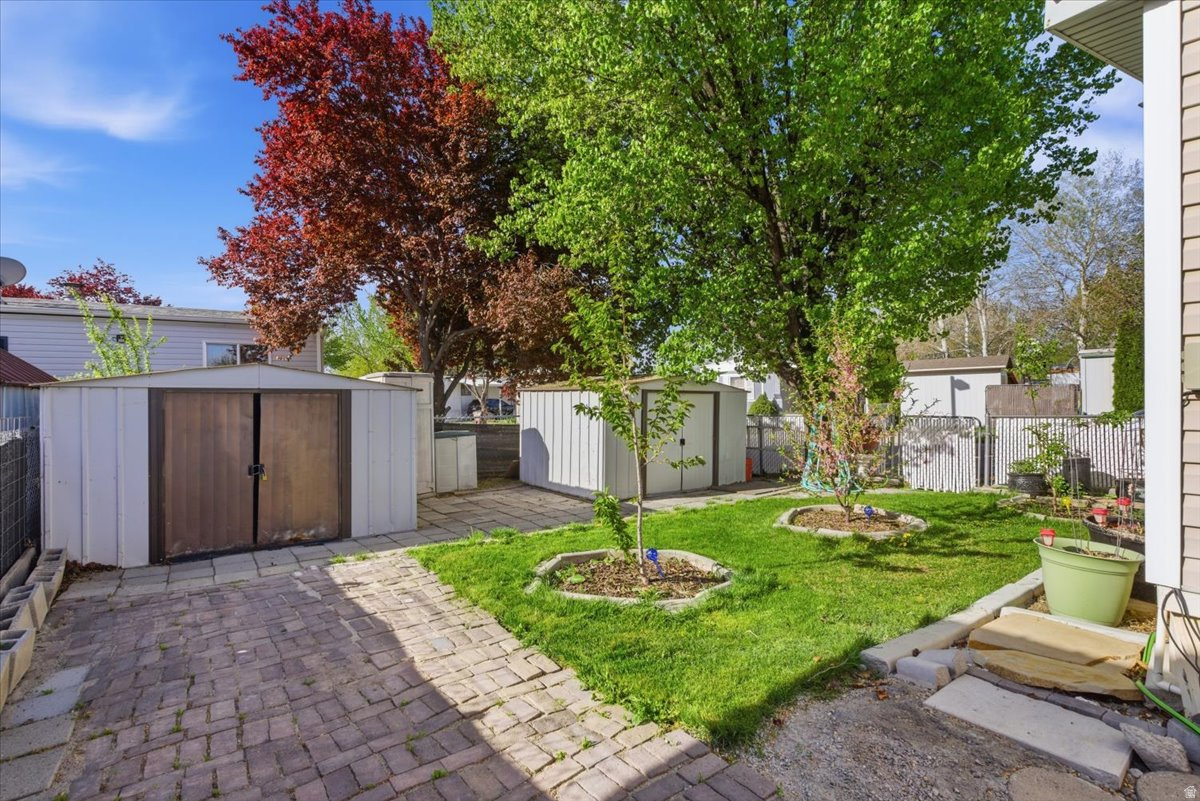 CRESCENTWOOD VILLAGE - Residential