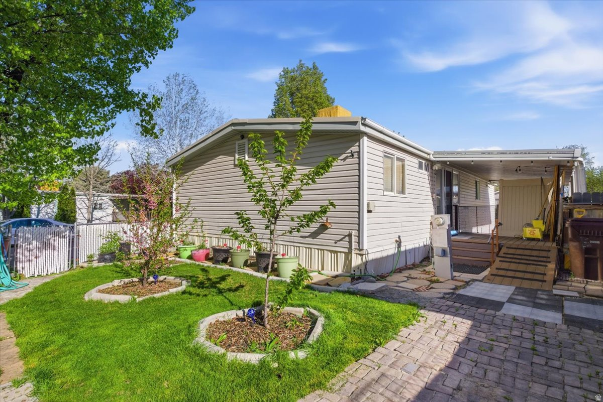 CRESCENTWOOD VILLAGE - Residential