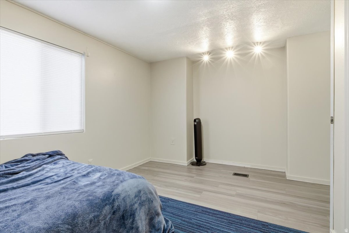 CRESCENTWOOD VILLAGE - Residential