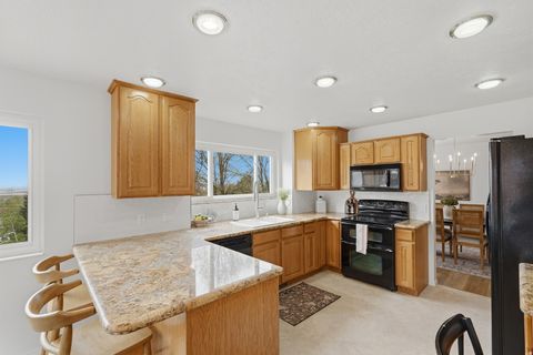 Tiny photo for 1893 N 100 E, Centerville, UT 84014 (MLS # 2147917)