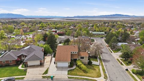 Tiny photo for 1893 N 100 E, Centerville, UT 84014 (MLS # 2147917)