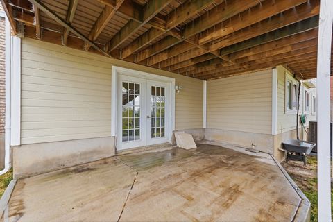 Tiny photo for 1893 N 100 E, Centerville, UT 84014 (MLS # 2147917)