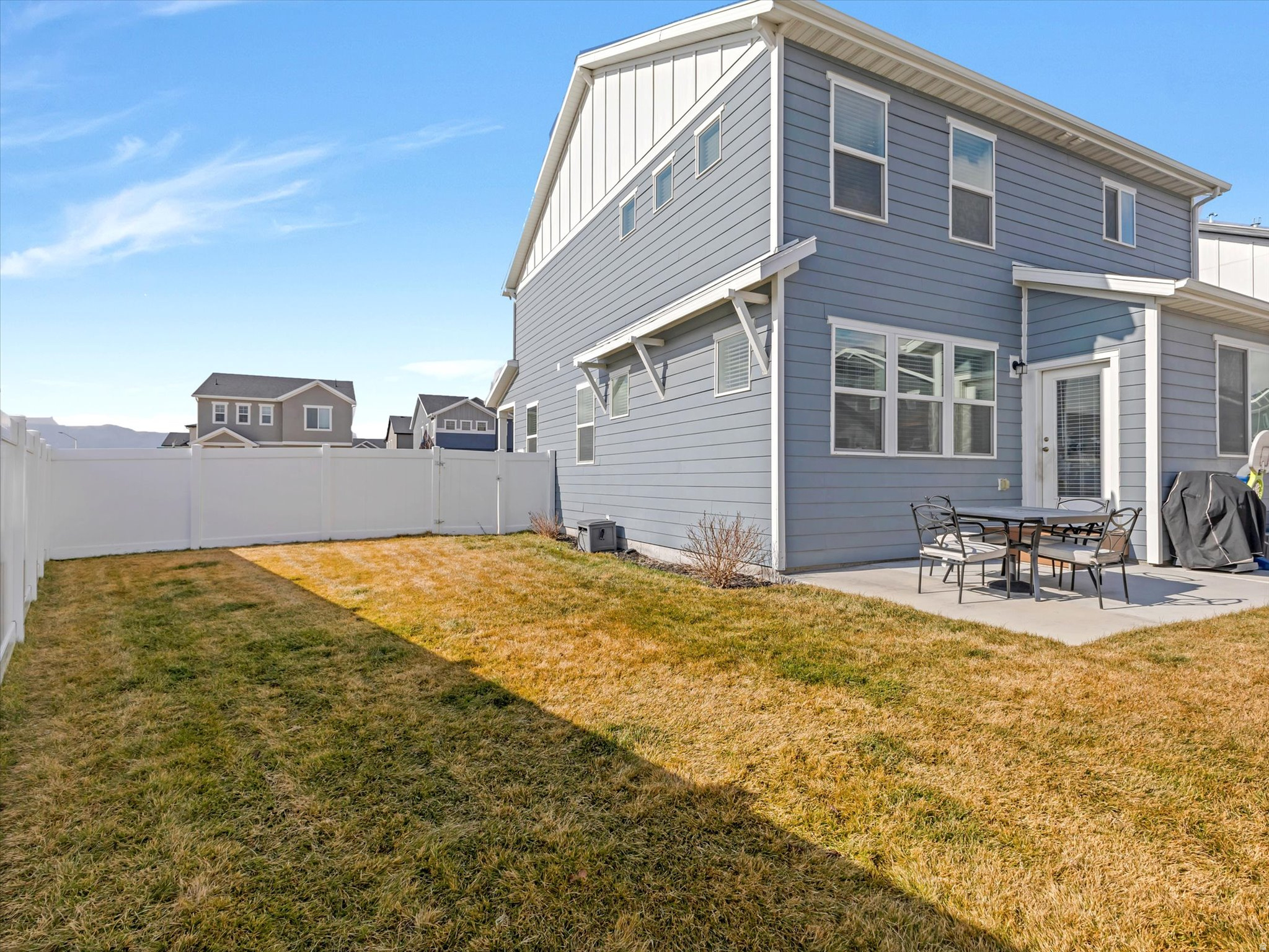 ARROWHEAD - Residential