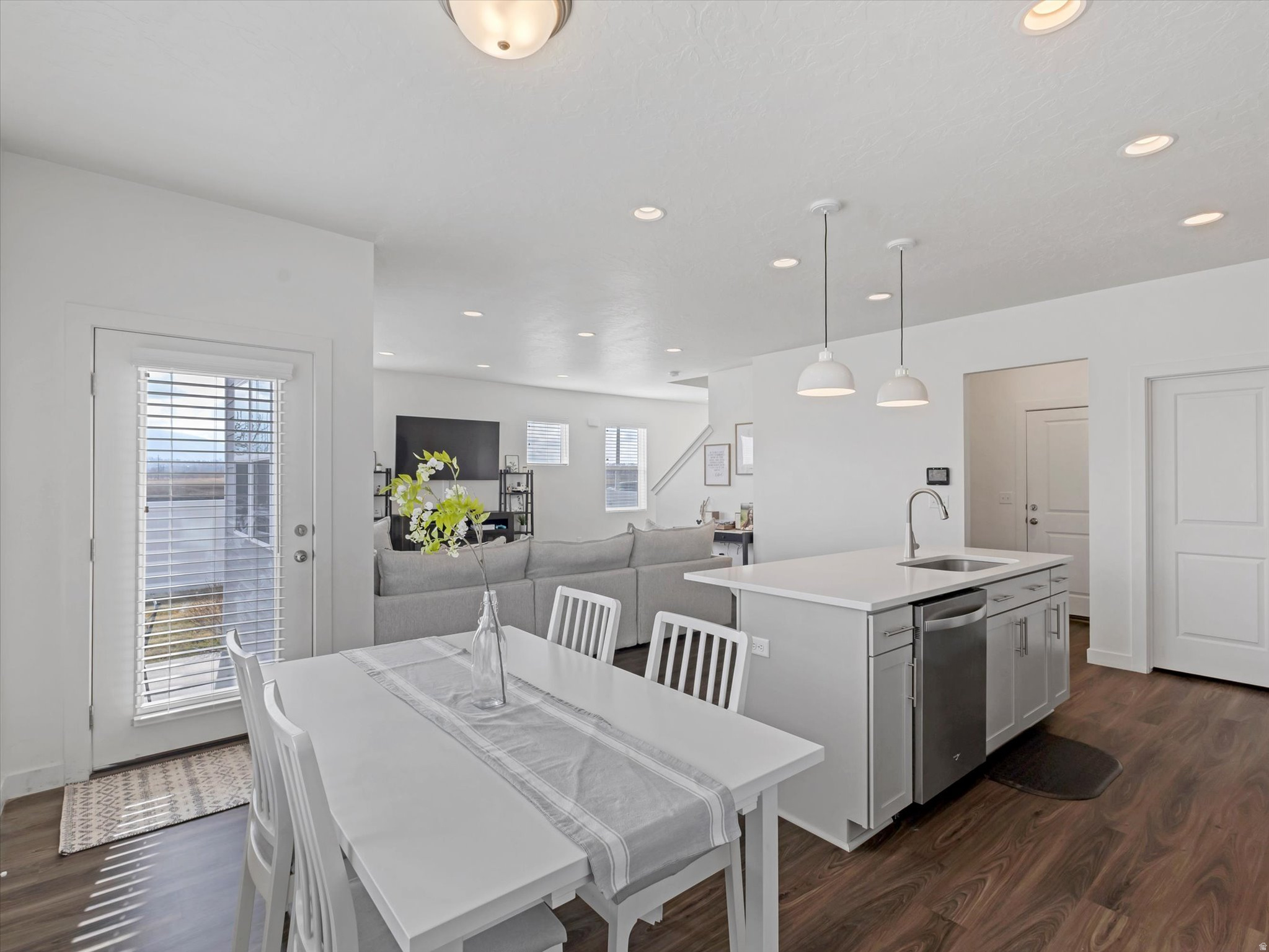 ARROWHEAD - Residential