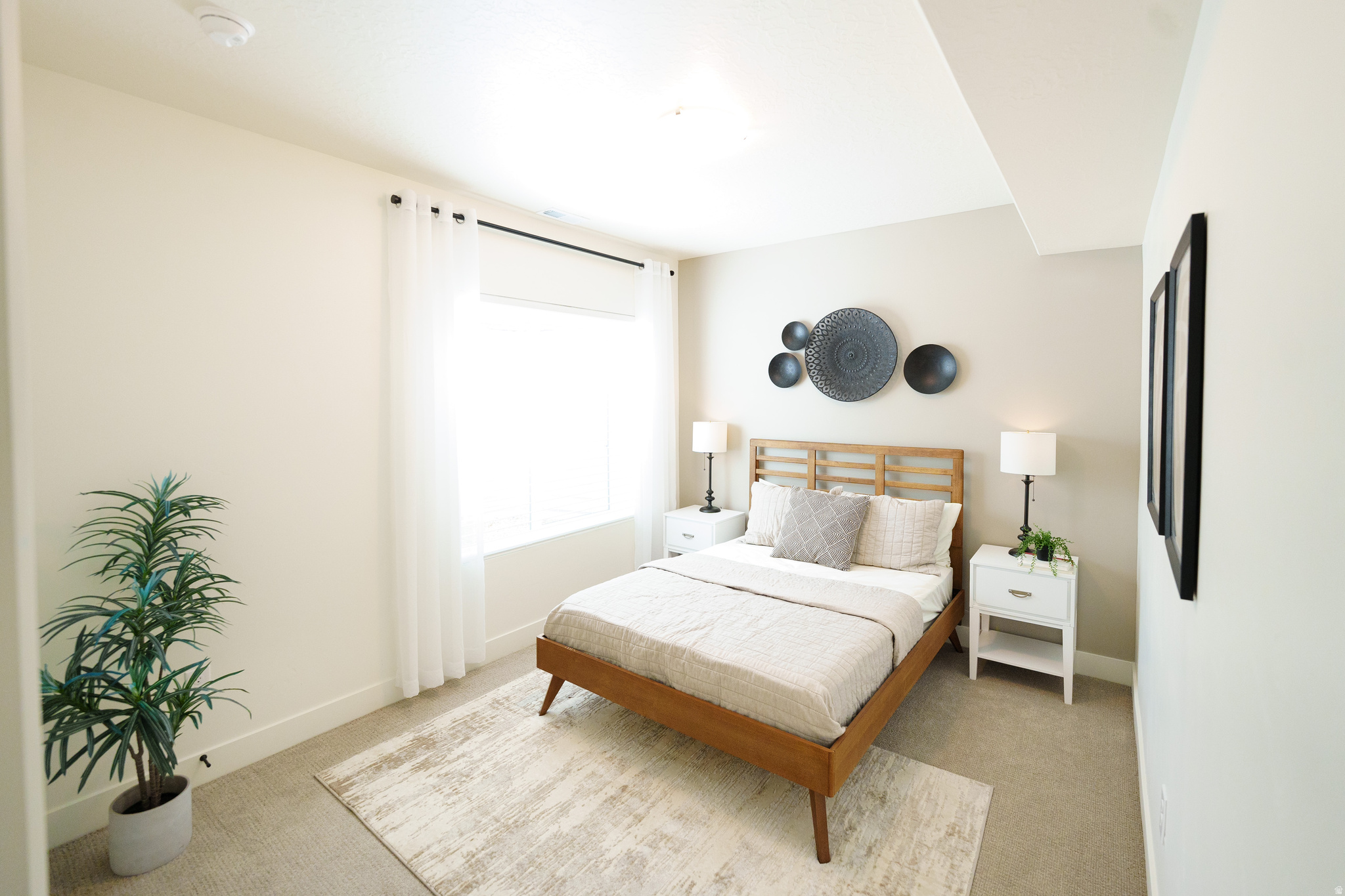 DAYBREAK - Residential