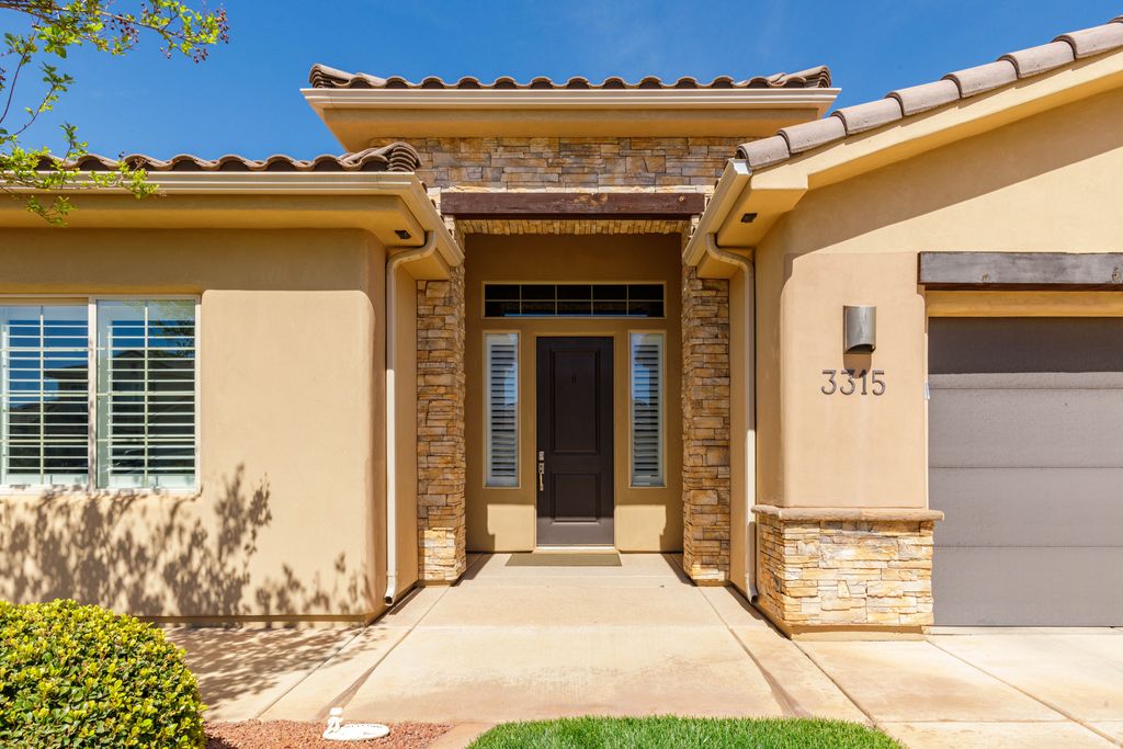 Photo of 3315 E 3180 S, Saint George, UT 84790 (MLS # 2146267)