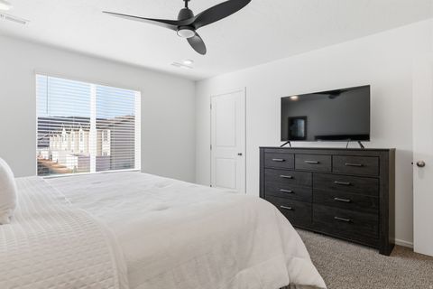 Tiny photo for 3329 E BIG BEND LN, Washington, UT 84780 (MLS # 2145345)