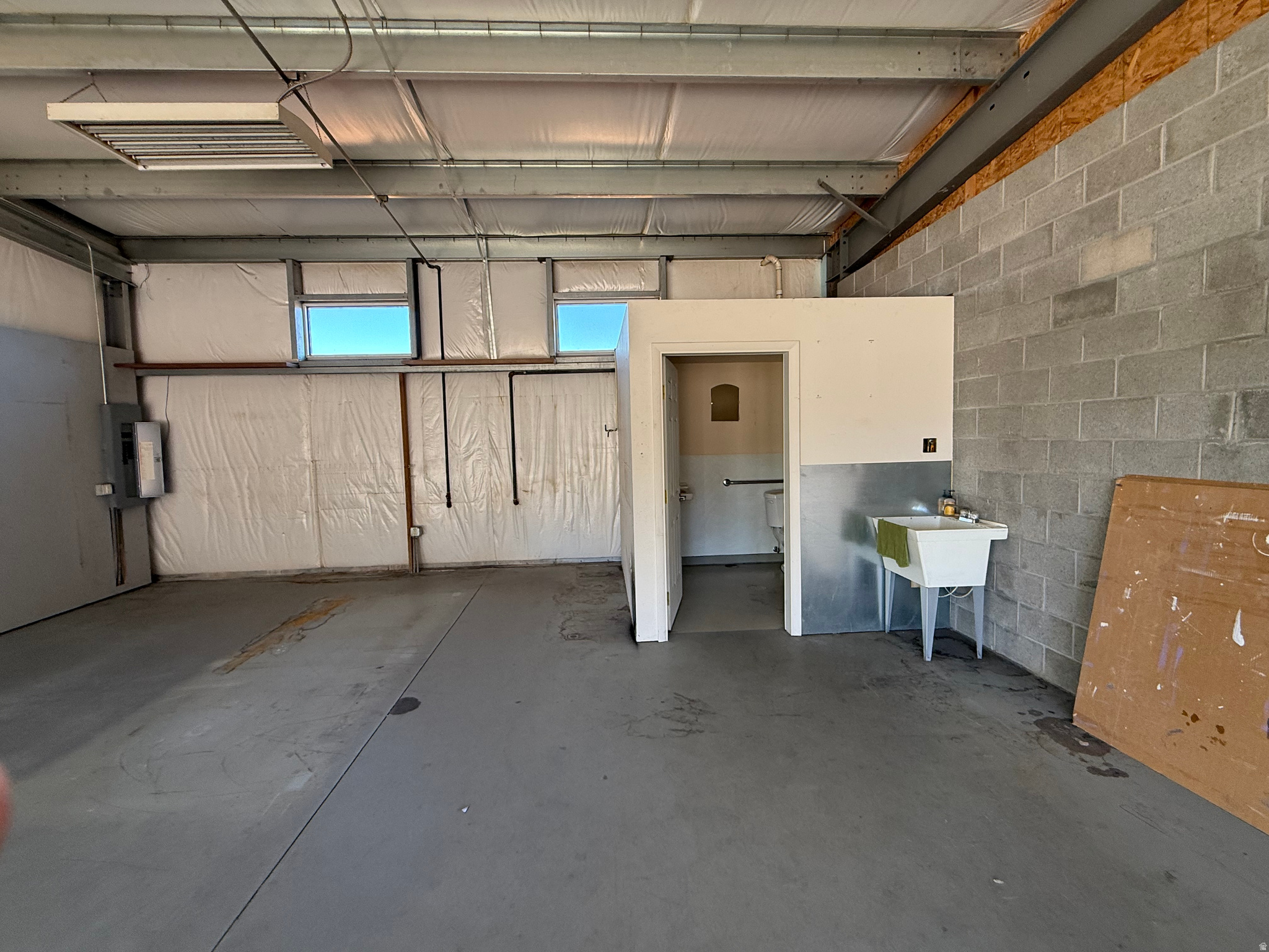 MCKNIGHT PROPERTIES - Land