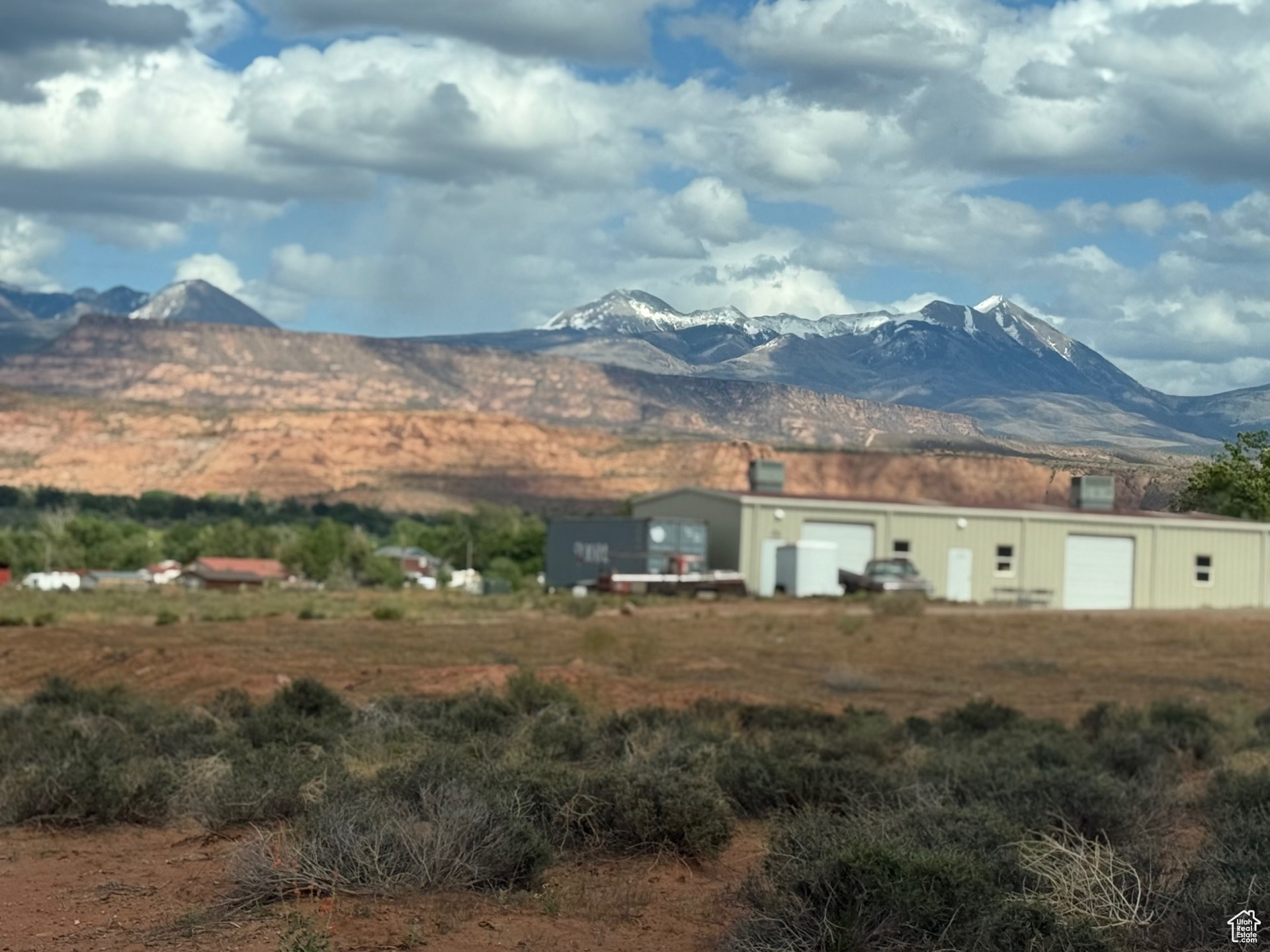 MCKNIGHT PROPERTIES - Land