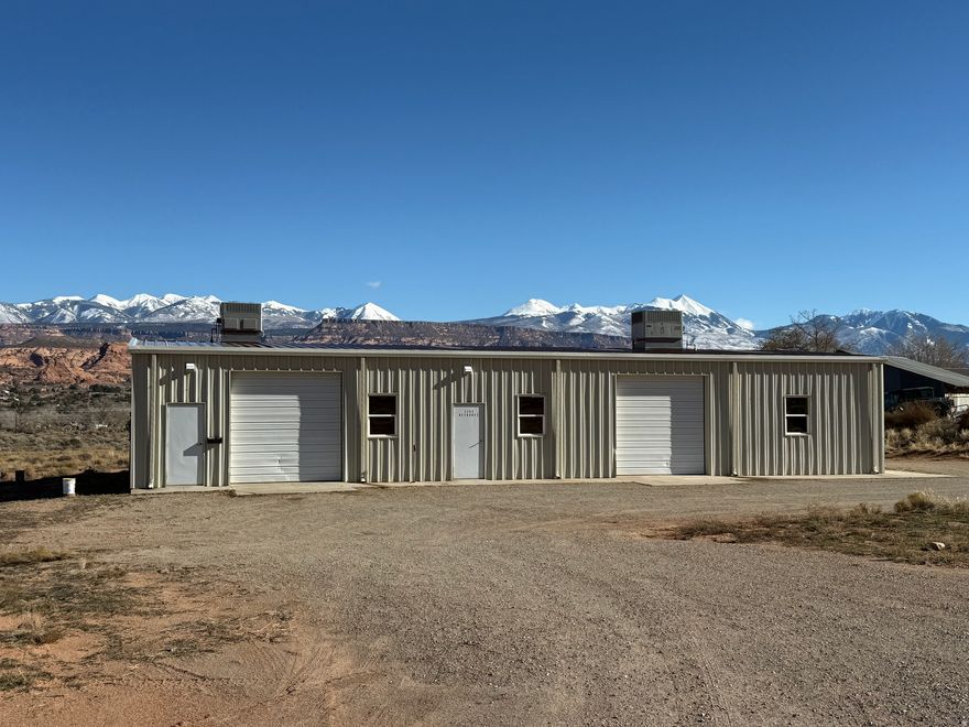 Corner Lot - 2.34 acre Highway Commercial available. Does include the 3035 sqft (75.3' x 40.3') building, built in 2007. Close to town and the new college. All utilities available. Bring your plans and build your dream property.  Views of redrocks and the valley. Also listed under Commercial (MLS #2087871)