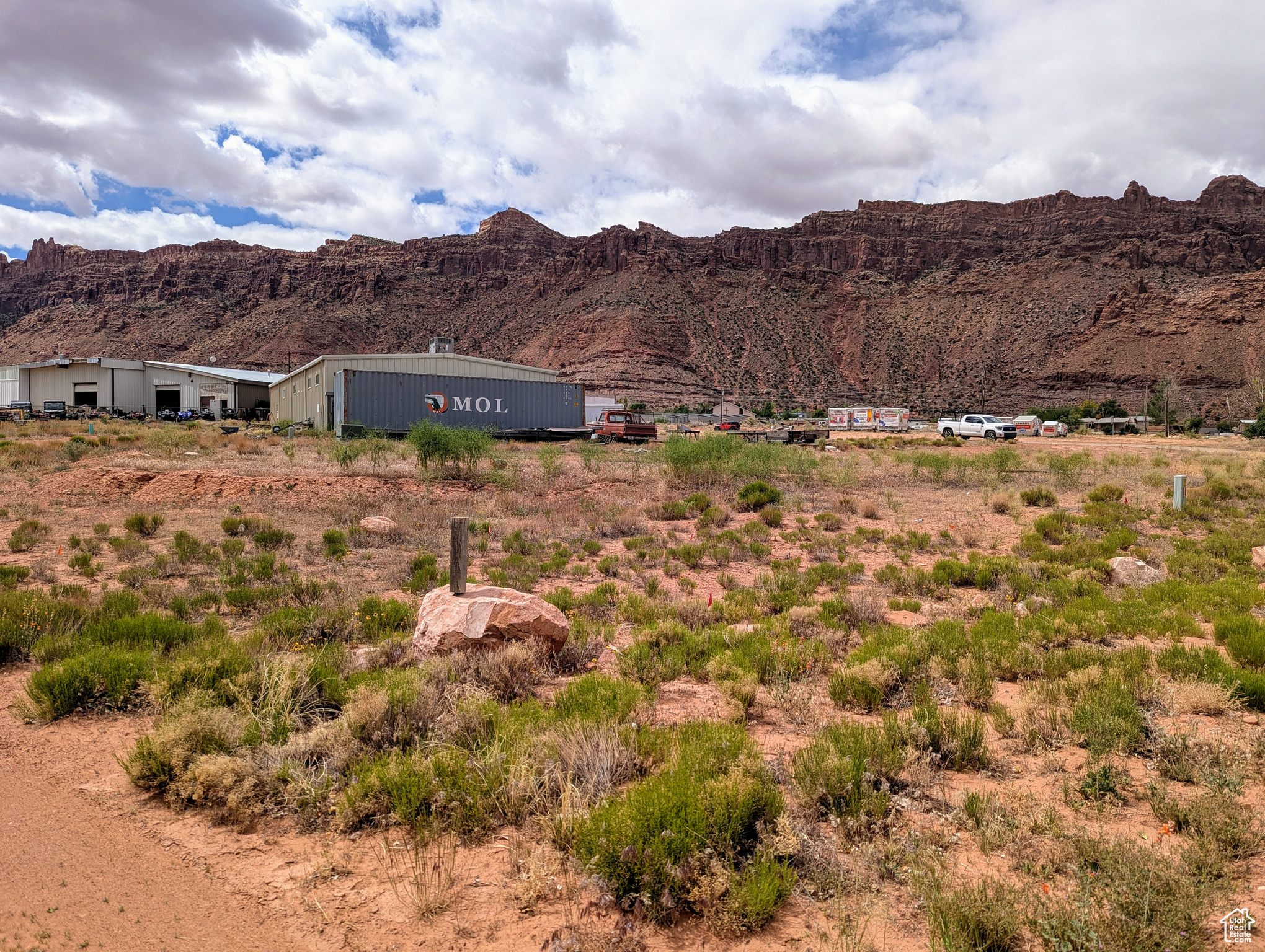 MCKNIGHT PROPERTIES - Land