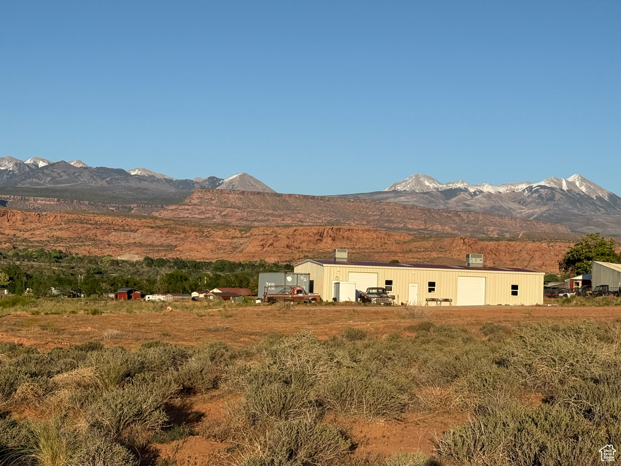 MCKNIGHT PROPERTIES - Land