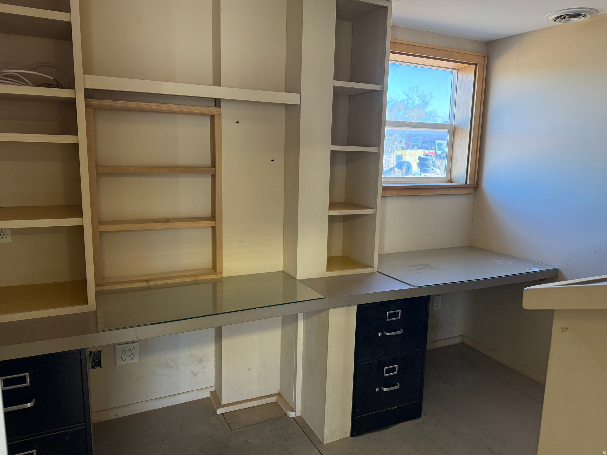 MCKNIGHT PROPERTIES - Land