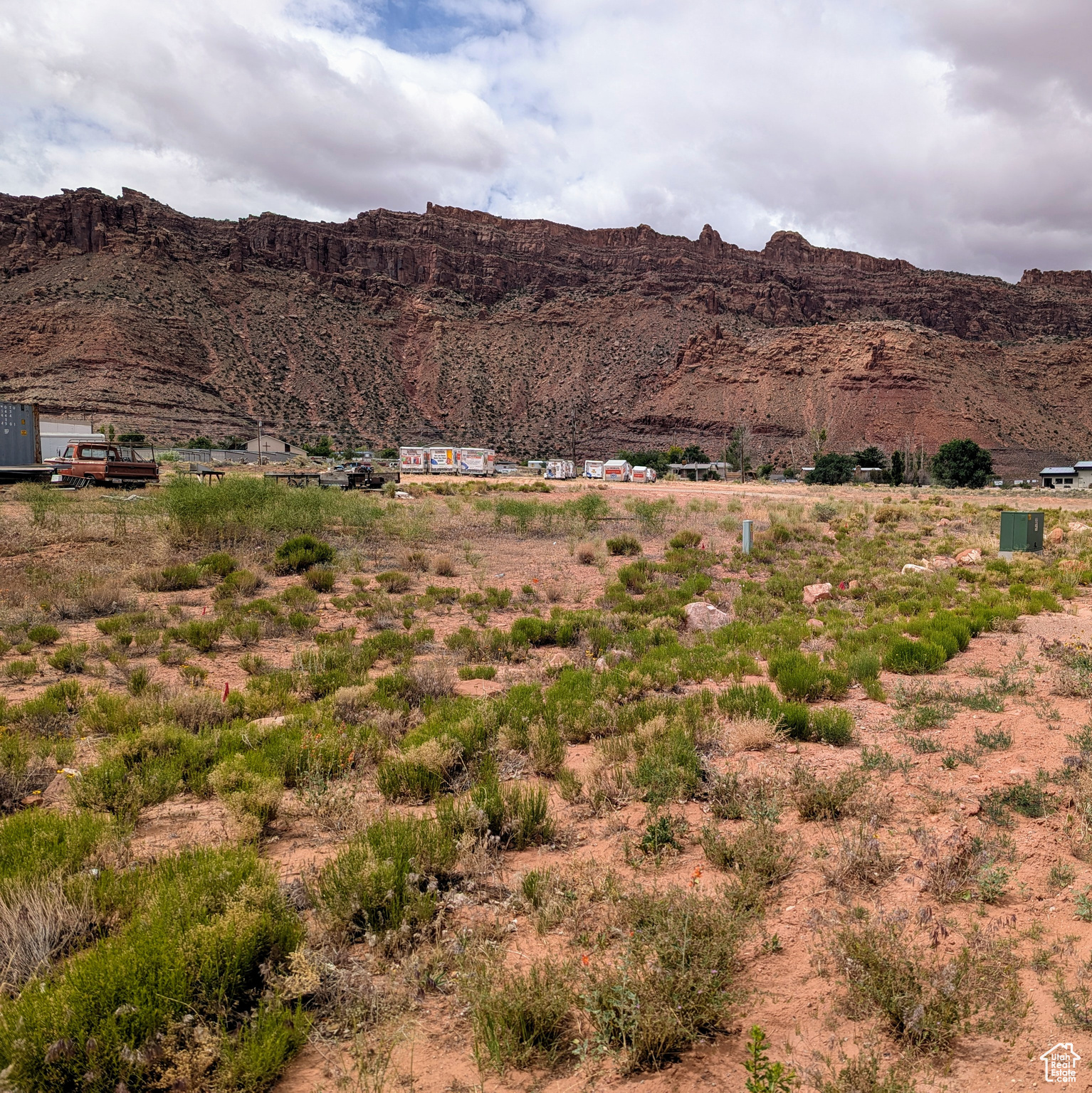 MCKNIGHT PROPERTIES - Land