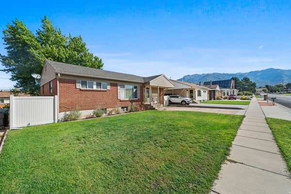 154 E 4800 S, OGDEN, UT 84405 - Image b62df7b8f80b7a81b9b2e35ea685966e/3257586338