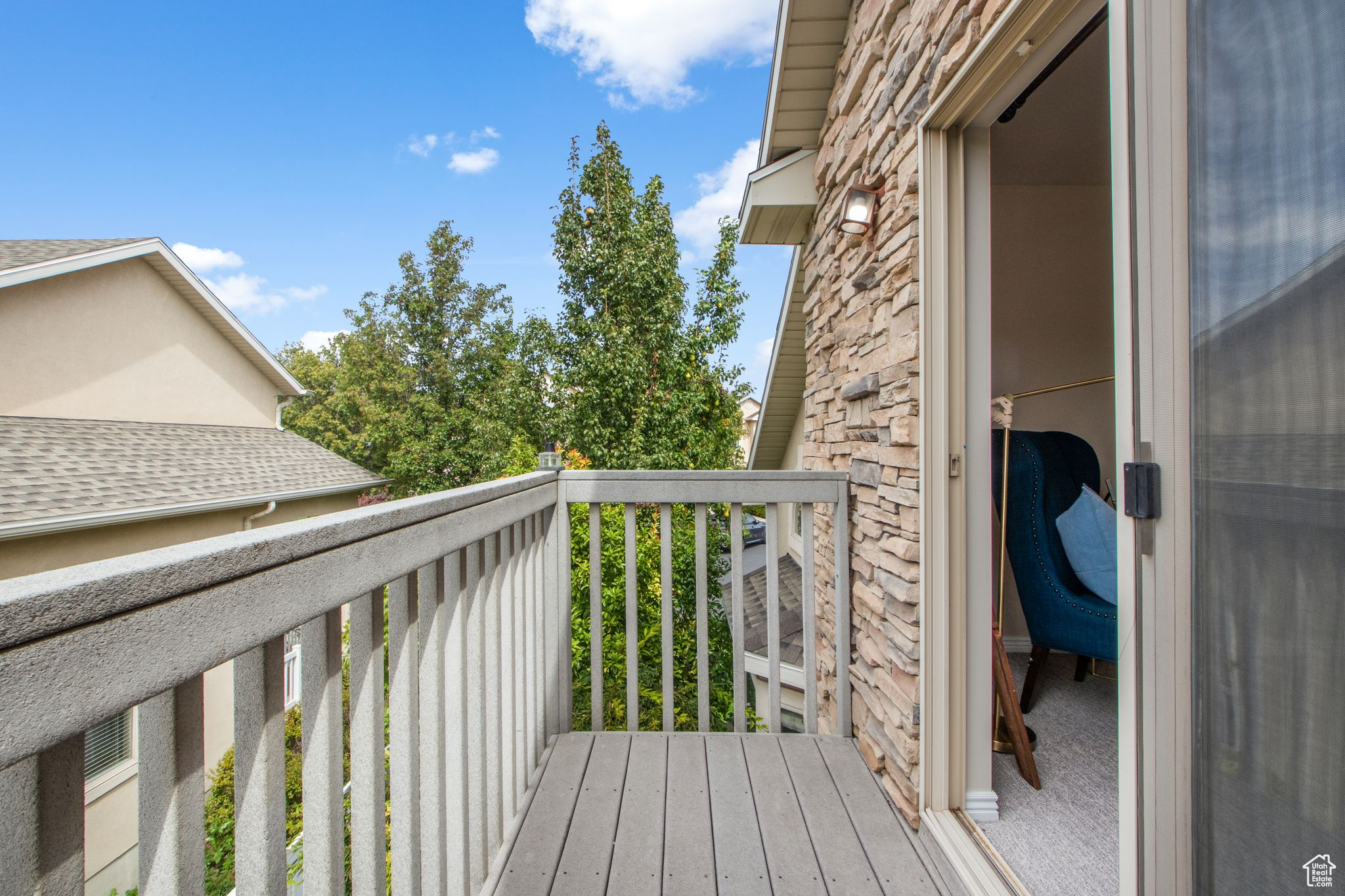 MAPLE RIDGE - Residential