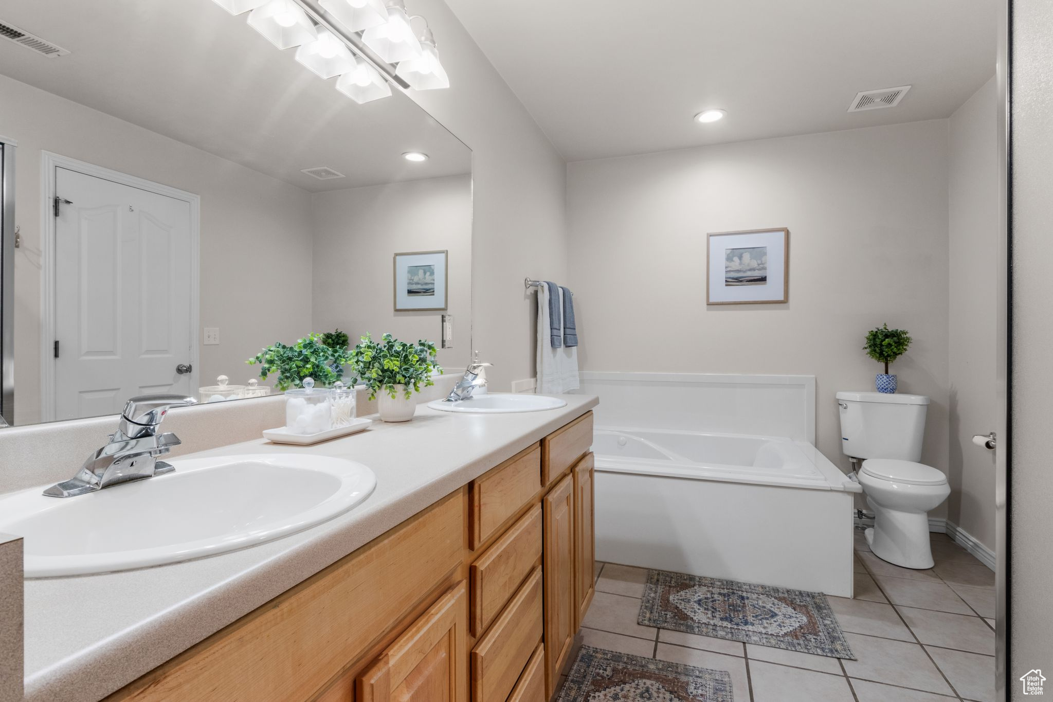 MAPLE RIDGE - Residential