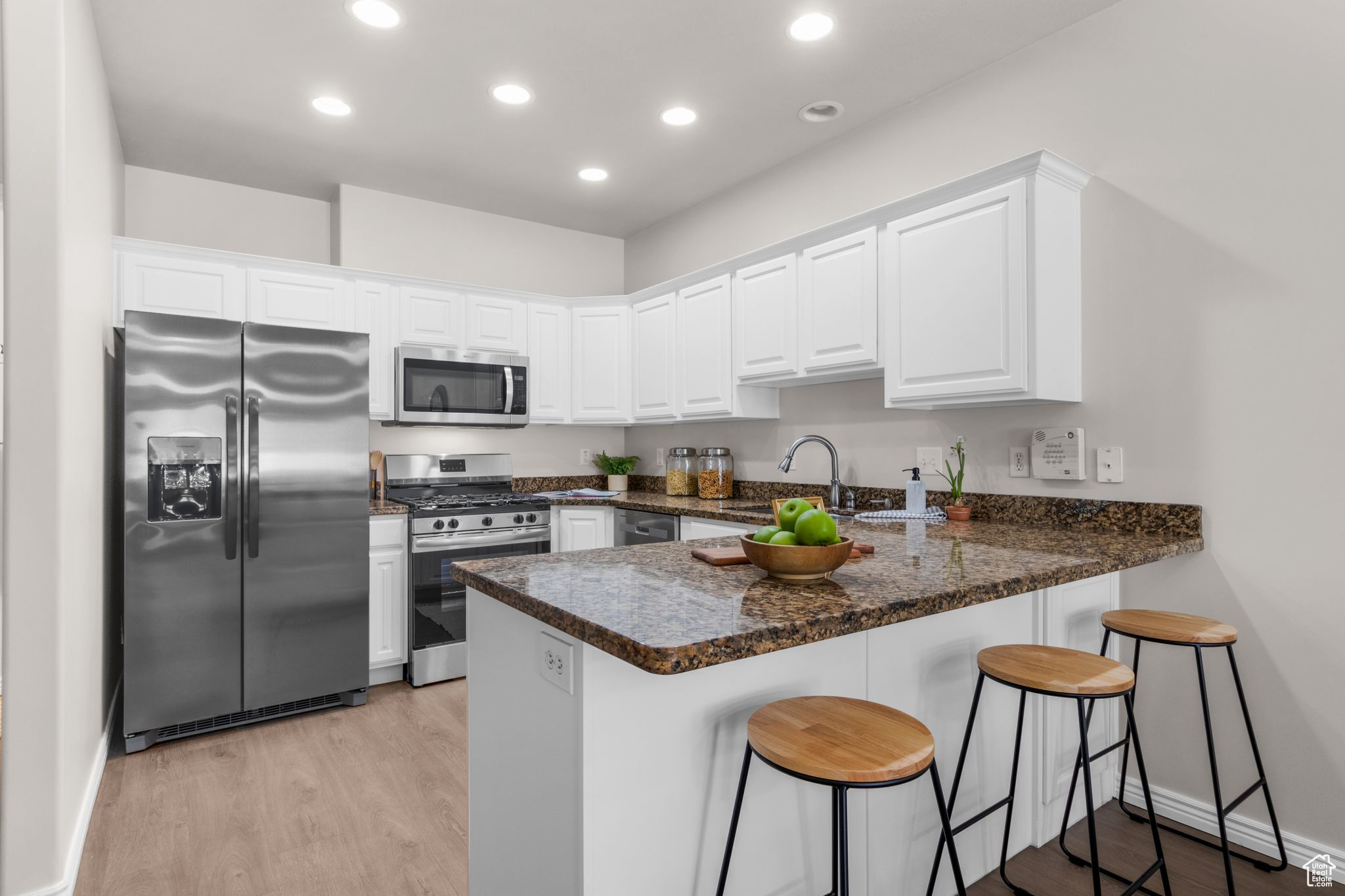 MAPLE RIDGE - Residential