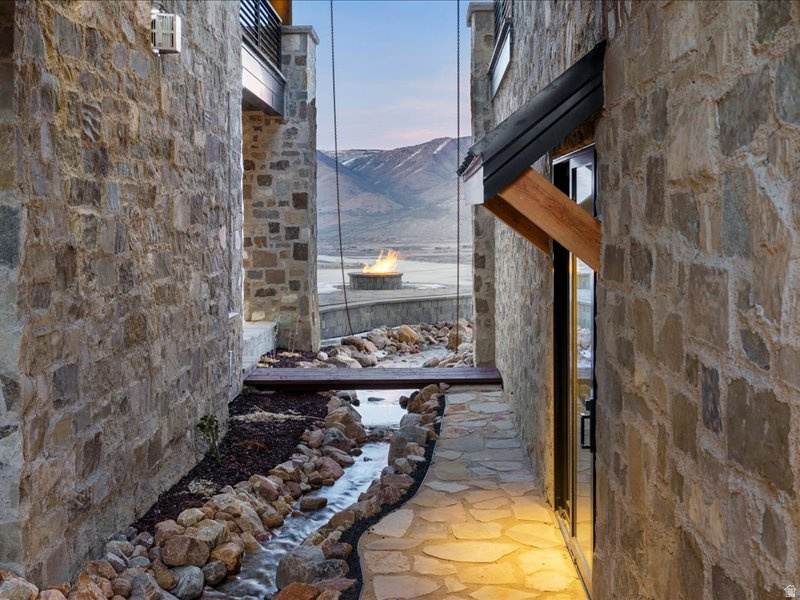 LEGACY MOUNTAIN ESTATES - Residential