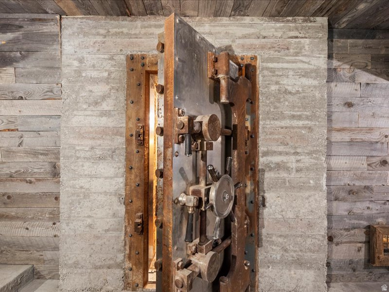 LEGACY MOUNTAIN ESTATES - Residential