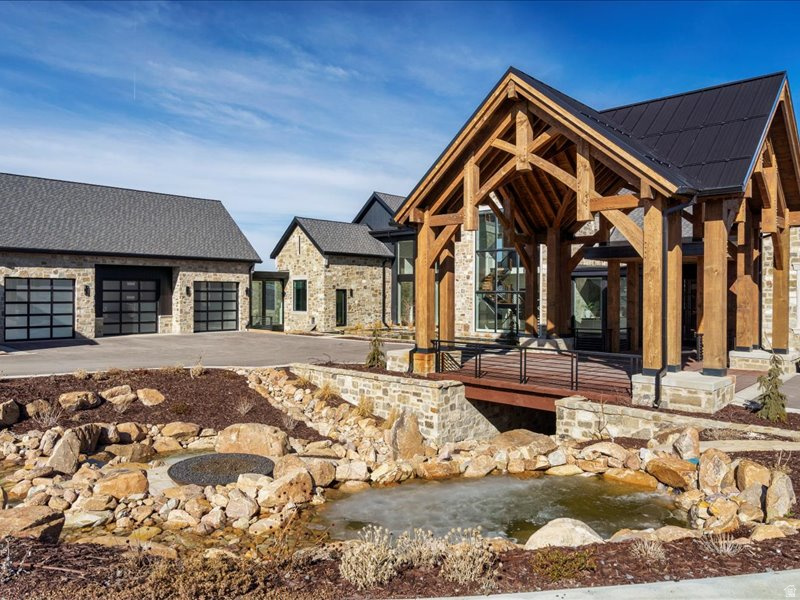 LEGACY MOUNTAIN ESTATES - Residential