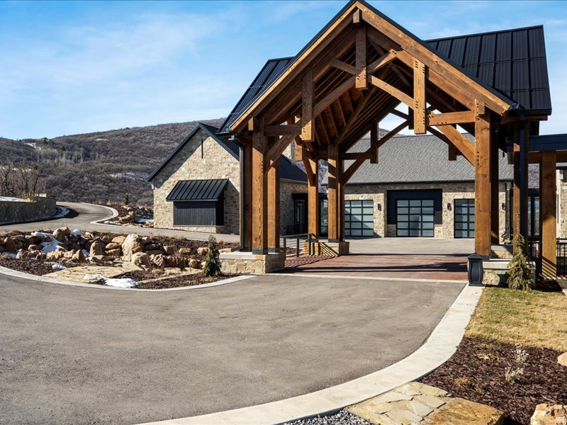 LEGACY MOUNTAIN ESTATES - Residential