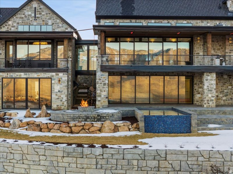 LEGACY MOUNTAIN ESTATES - Residential