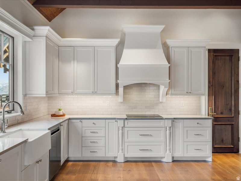 LEGACY MOUNTAIN ESTATES - Residential