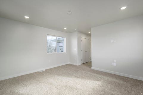 Tiny photo for 227 W WATERSTONE CIR #6, Murray, UT 84107 (MLS # 2172757)