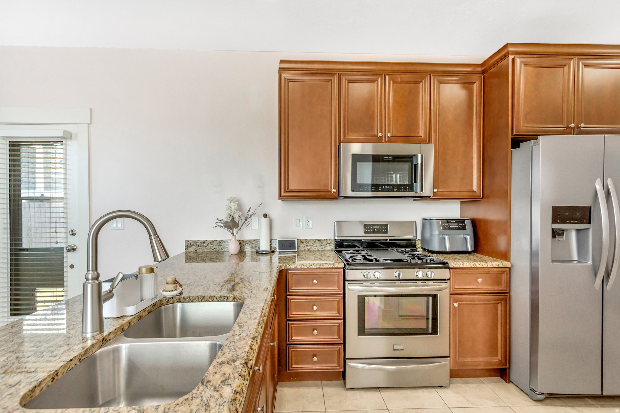 DAYBREAK - Residential