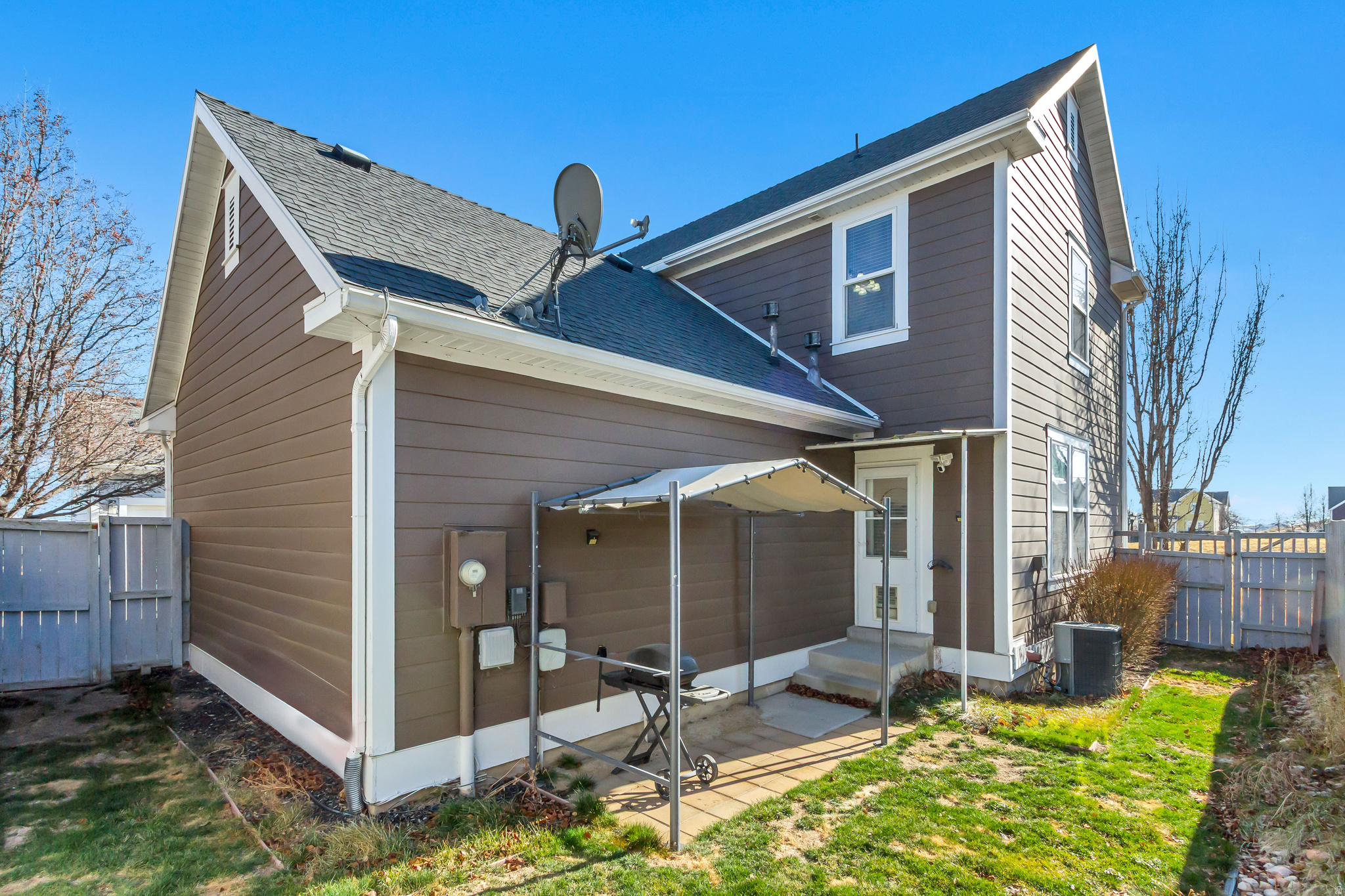 DAYBREAK - Residential