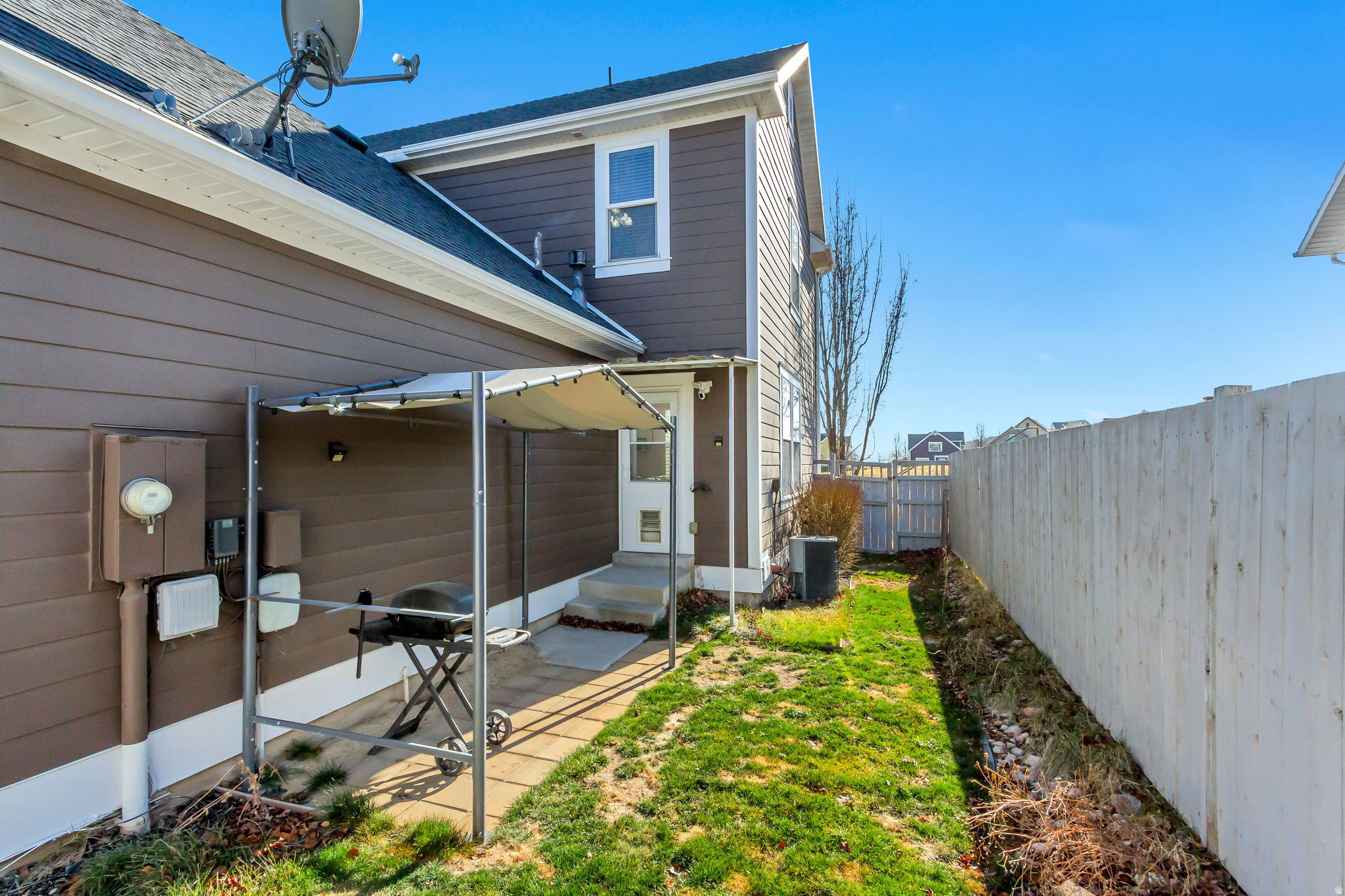 DAYBREAK - Residential