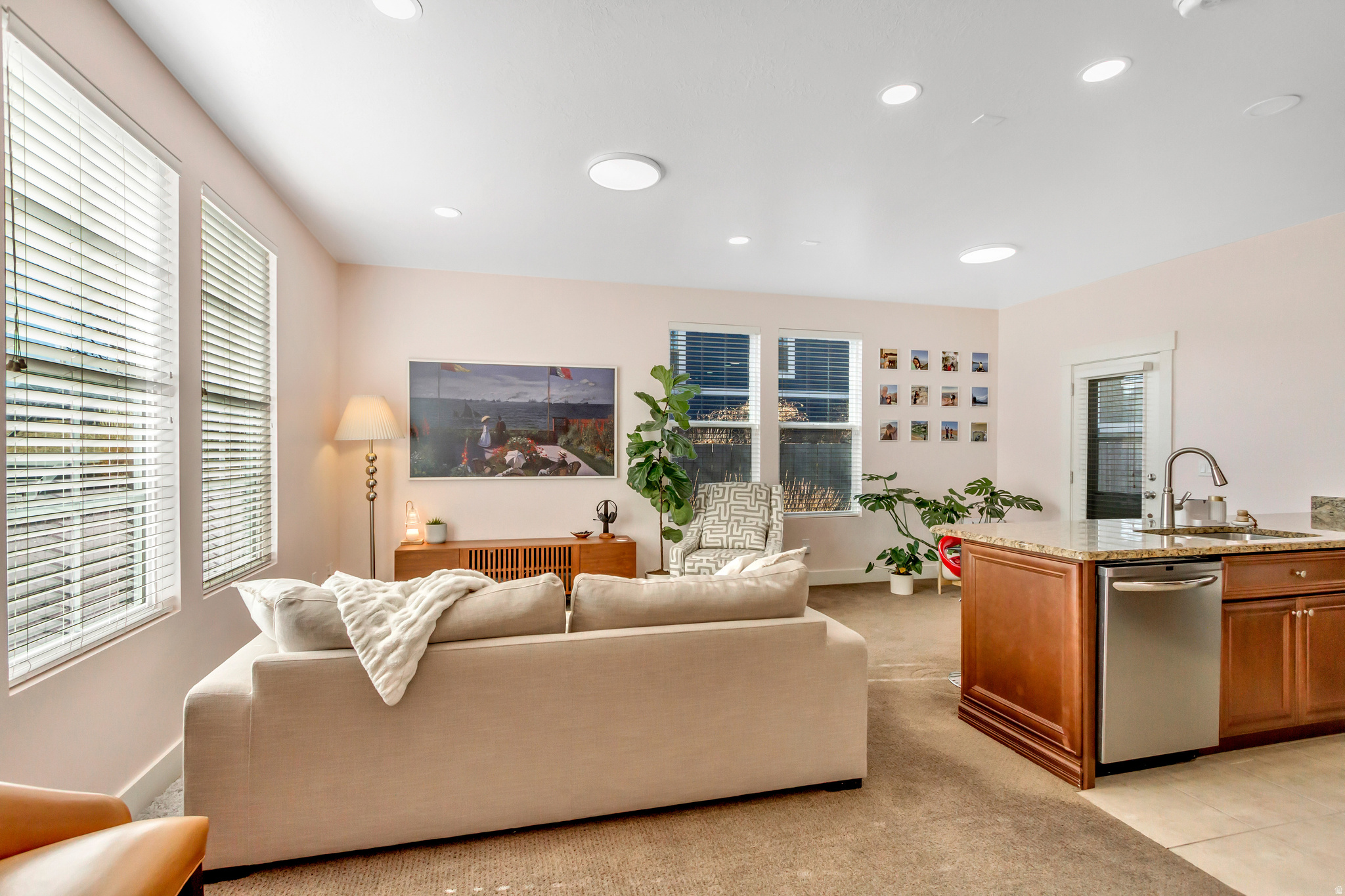 DAYBREAK - Residential