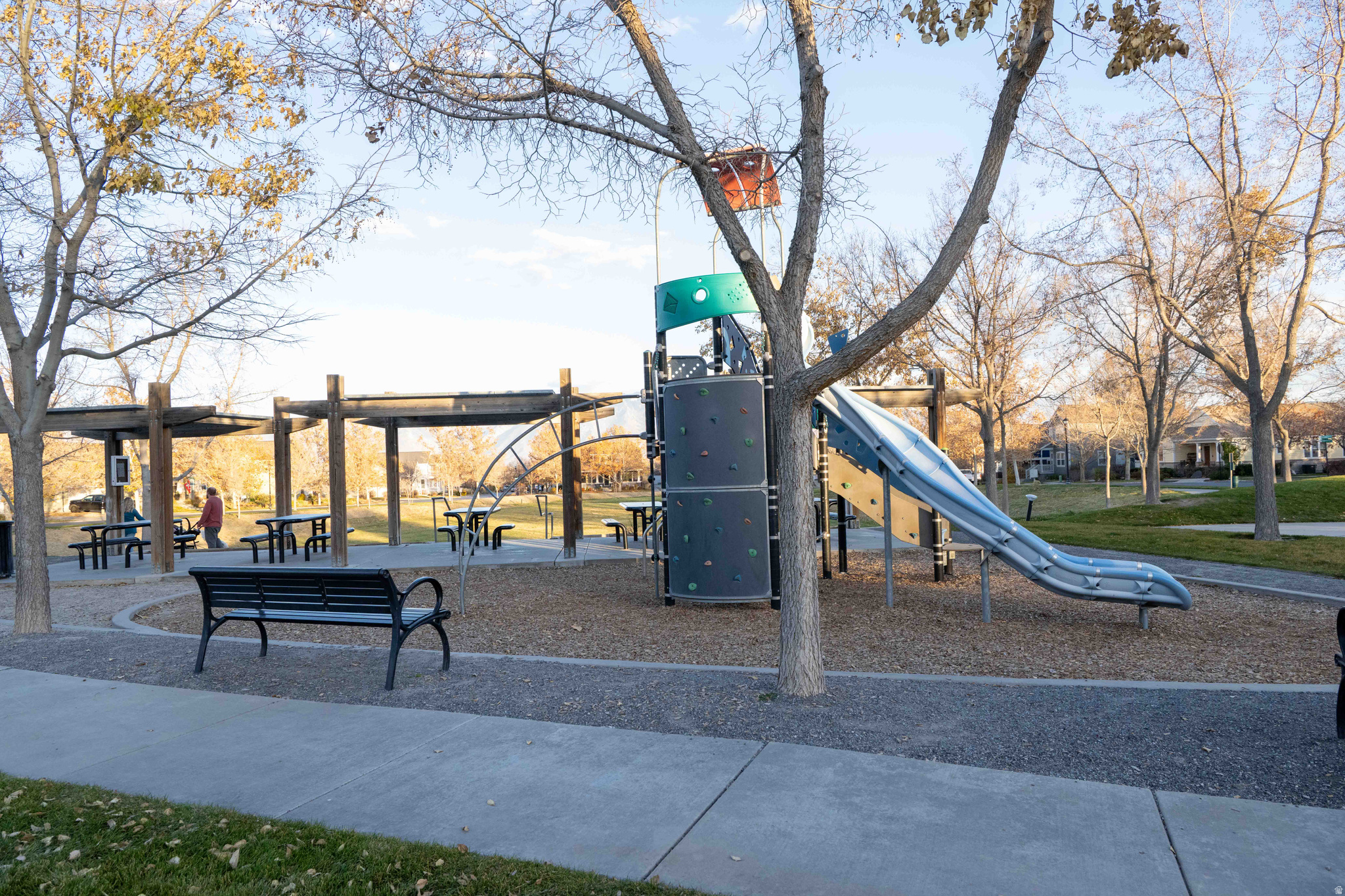 DAYBREAK - Residential