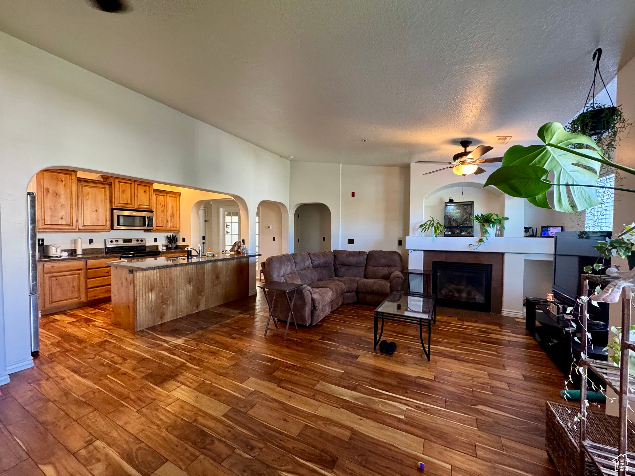 DAYBREAK - Residential