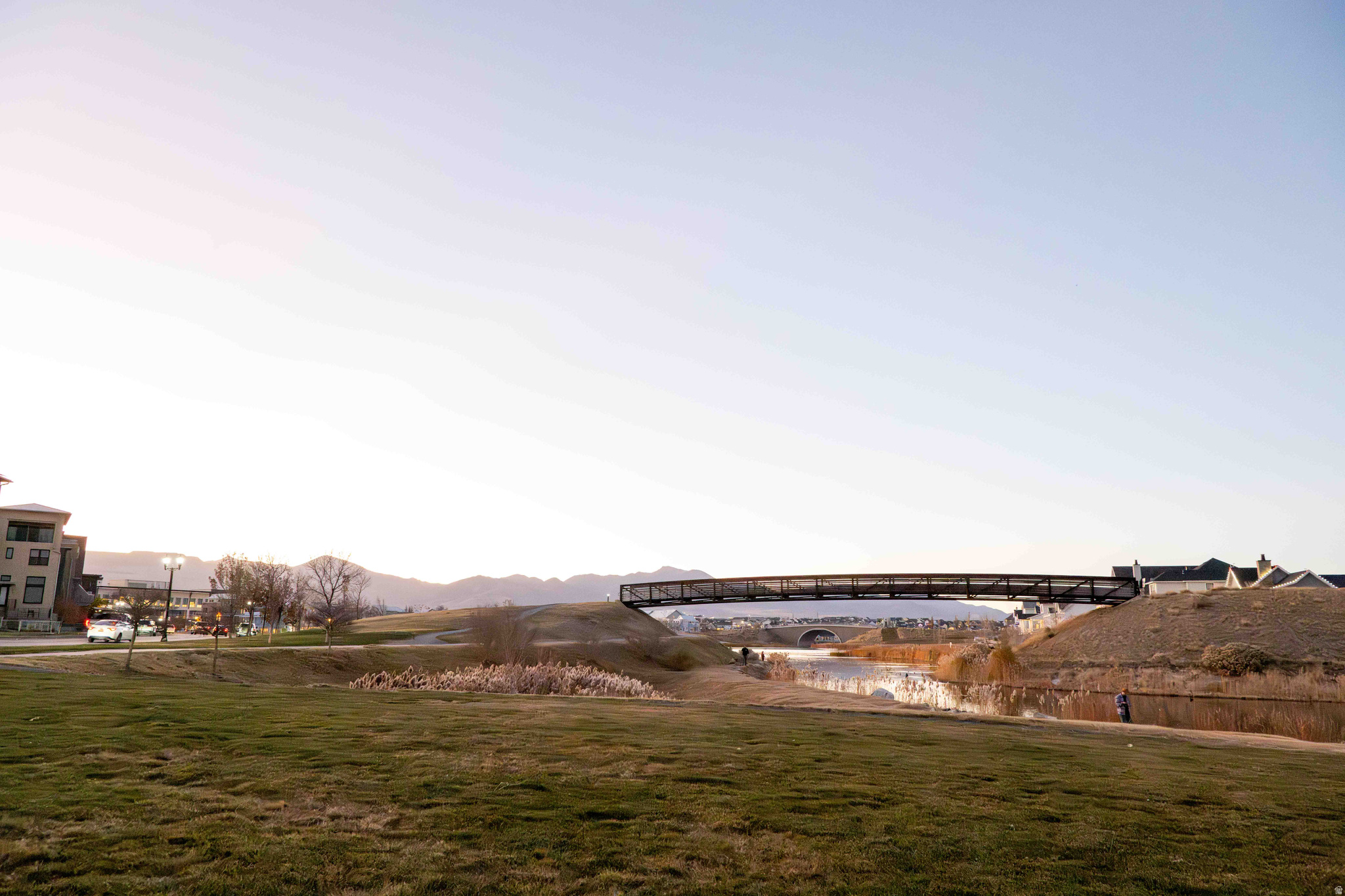 DAYBREAK - Residential